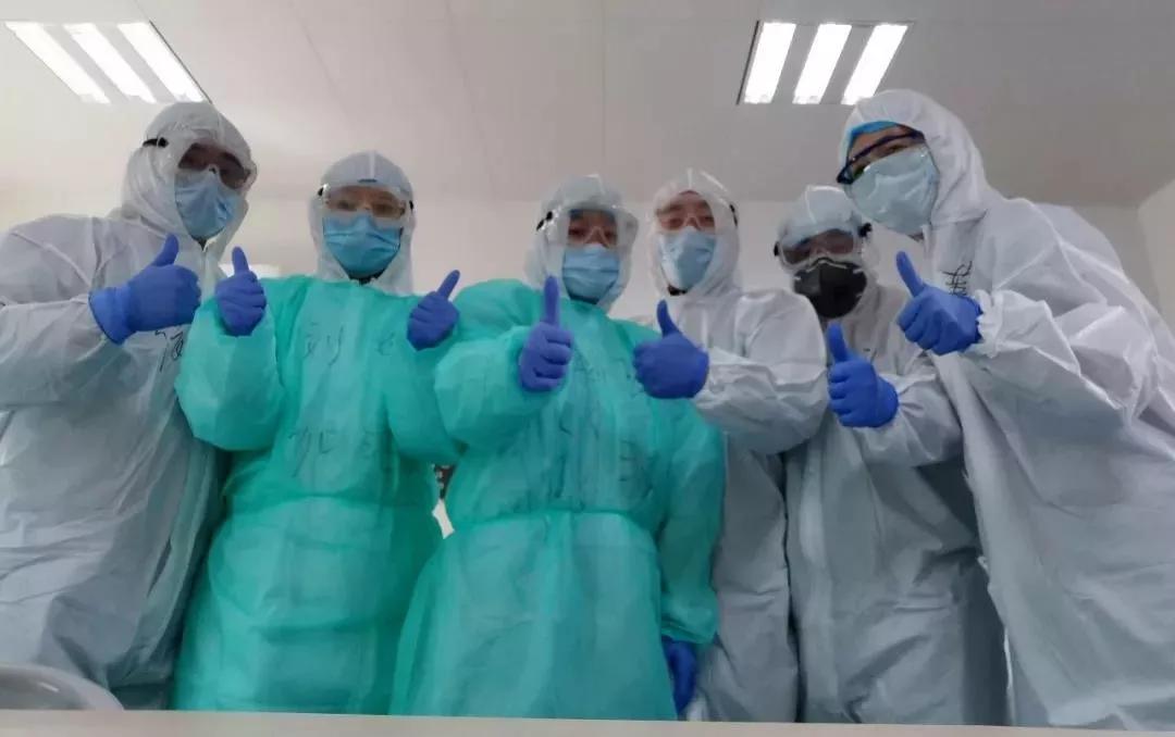 6位“戰(zhàn)士”，每天工作14小時